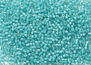 Бисер Япония MIYUKI Delica цилиндрический 11/0 5г DB-1782 белый бирюзовый радужный с цветной линией
